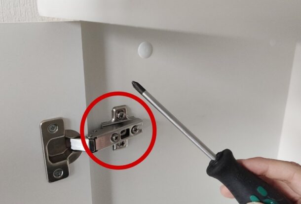 Tür einstellen schleift unten