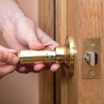 haustür zugefallen schlüssel steckt innen