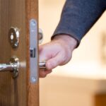 türschloss kaputt wer repariert