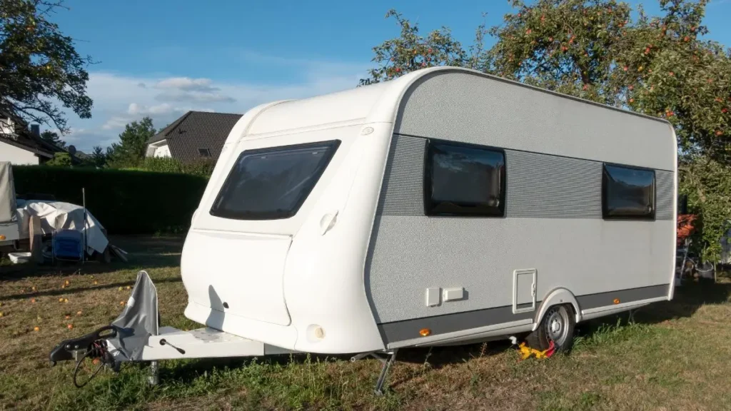 Wenn der Zugang blockiert ist und ein wohnwagen türschloss wechseln nötig wird